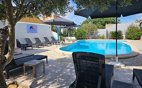 La Casa Del Arti - Chambres D'Hotes De Charme Avec Piscine Chauffee